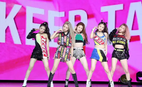 已结束 - ITZY 2024年加拿大演唱会|多伦多